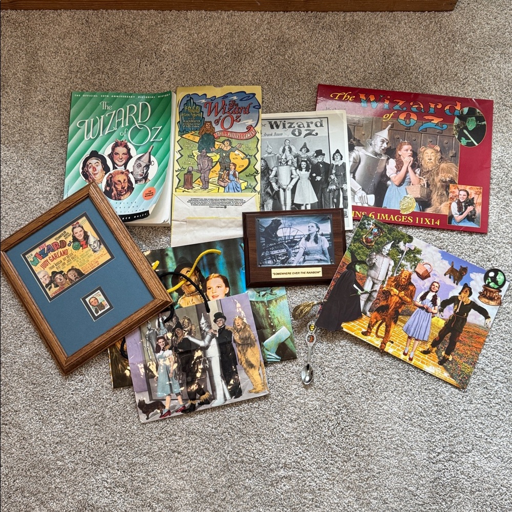 Vintage Wizard of Oz Lot of Movie Memorabilia Spoon Bags Pictures Autographs